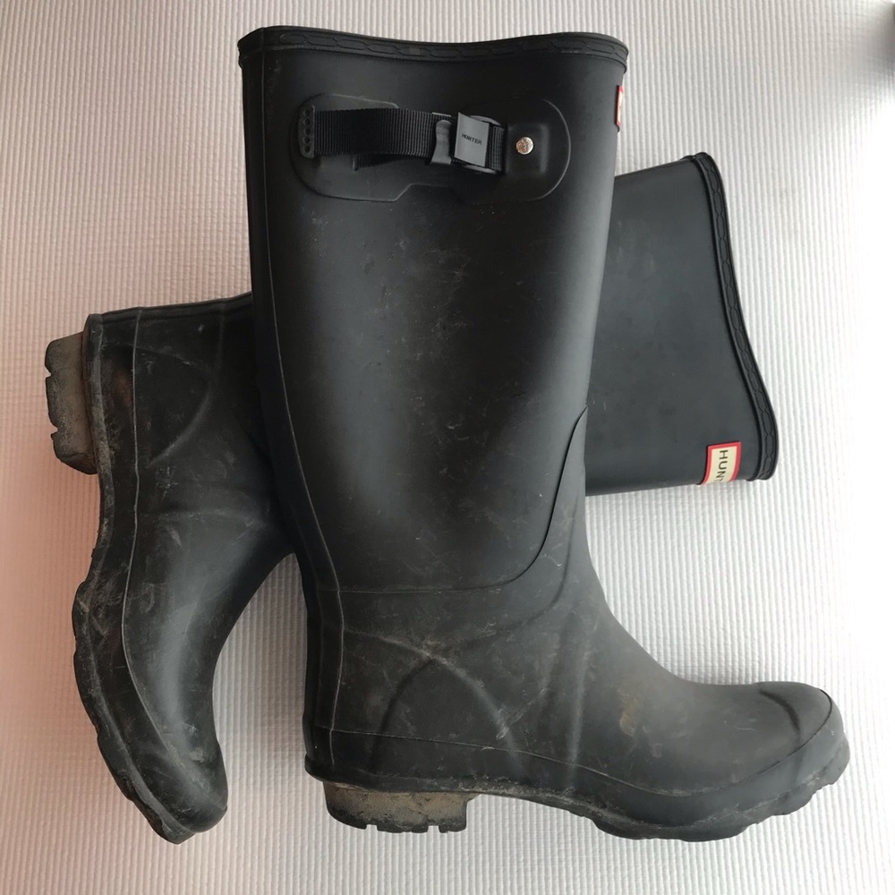 Hunter “Huntress” boots size 9, black